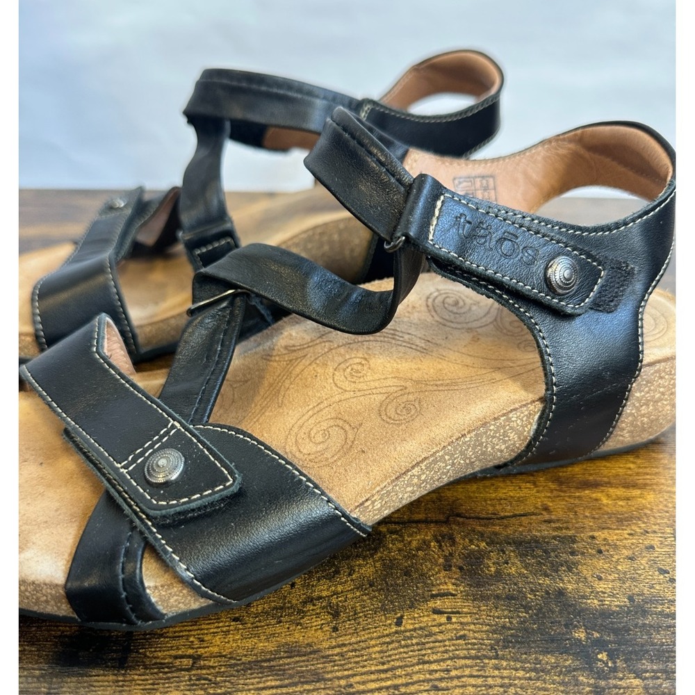 Taos Universe Black Leather Backstrap Sandals Adjustable Size 8-8.5 EUR 39 - Picture 11 of 12